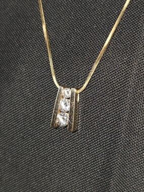 14 Kt Gold Bar 3 Diamond Pendant Necklace - Women Jewelry